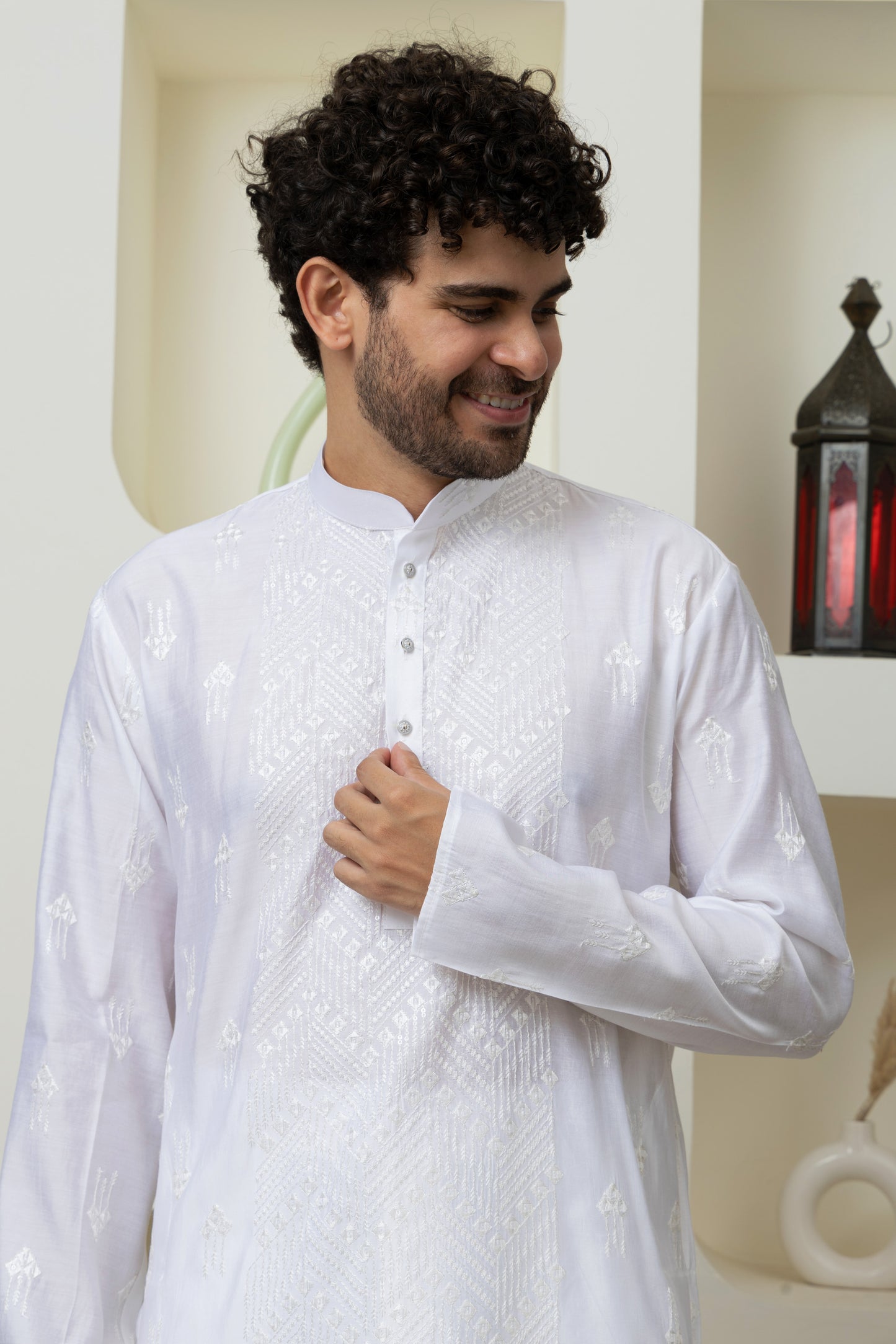 Stylish White Embroidered Kurta Pajama for Celebrations – Tailored Menswear Ethnic Look