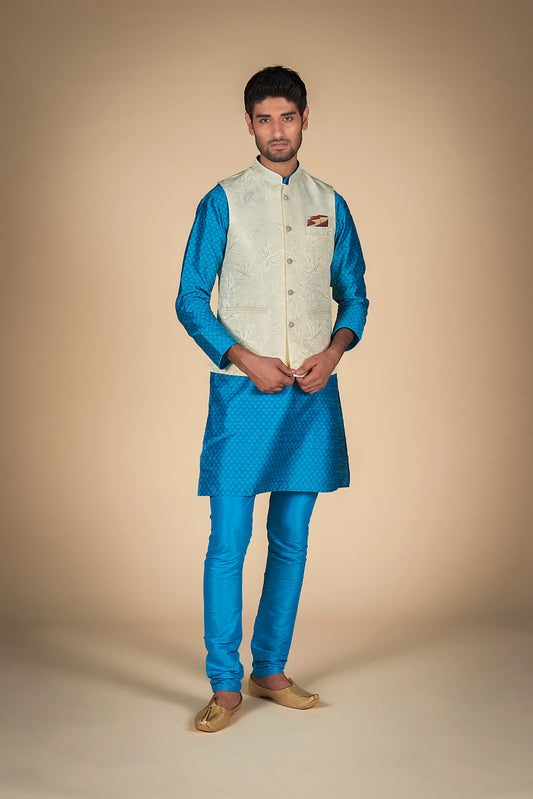 Kurta pajama jacket set